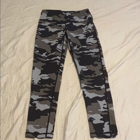 High waist camo workout leggings size M - Picture 1 of 2